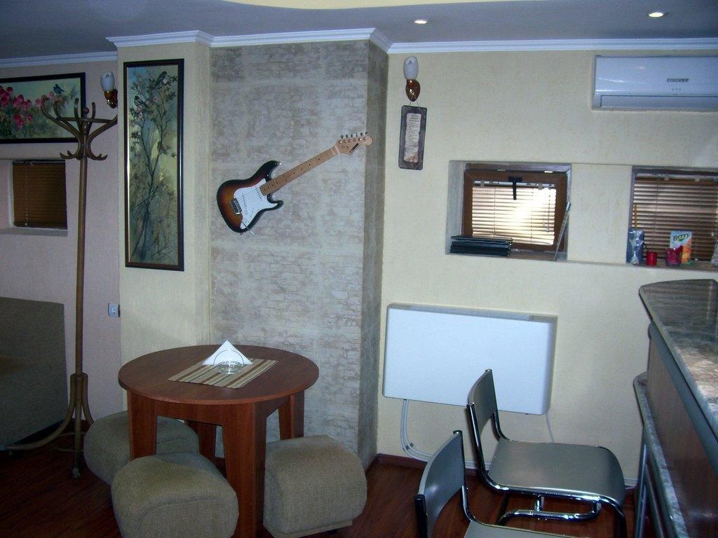 Fenerite Family Hotel Tâgovişte Exterior foto